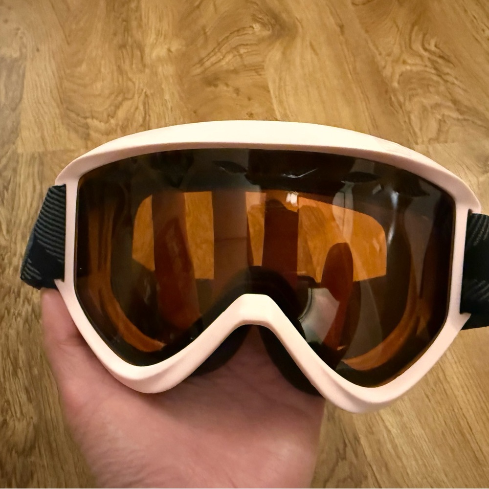 Ski goggles new in box